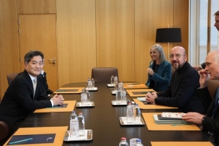 相川大使とミシェル議長（2）